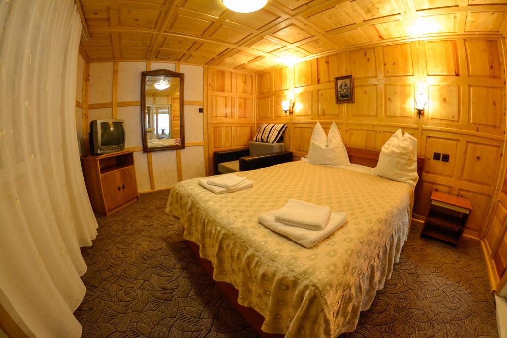 Pension Restaurant Speranta Предял Экстерьер фото