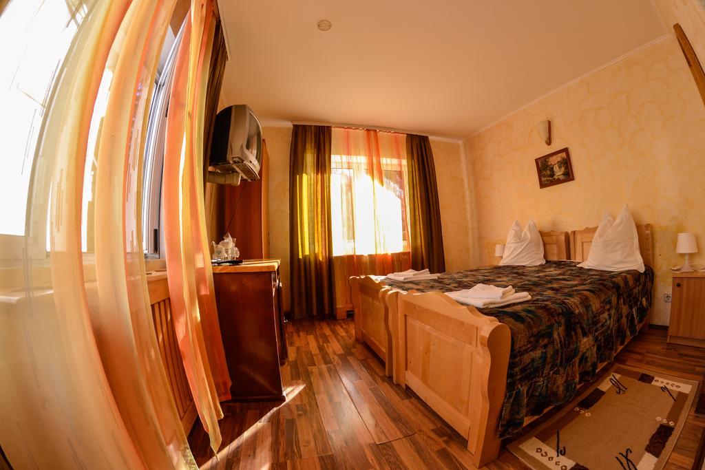 Pension Restaurant Speranta Предял Экстерьер фото